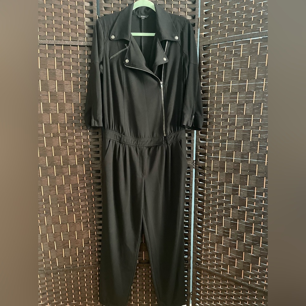 Guess Black Jumpsuit, Front Zipper Closure. Size 10.